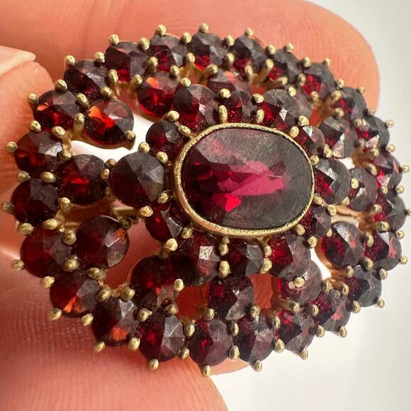 Antique signed solid 9kt gold genuine pyrope bohemian garnets brooch pin 6.39g - Picture 1 of 12
